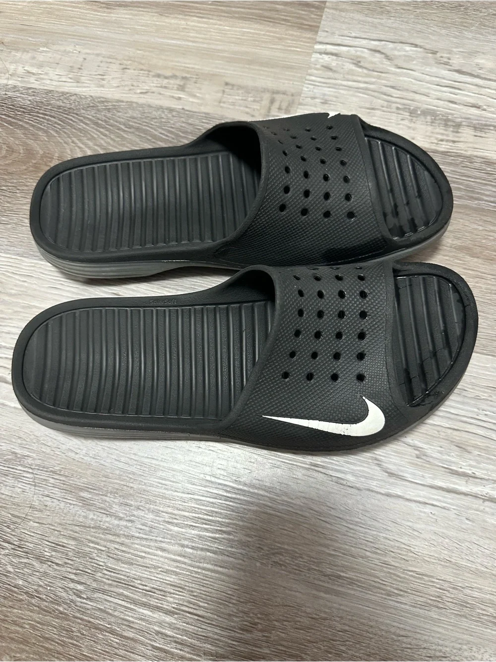 Nike men solarsoft